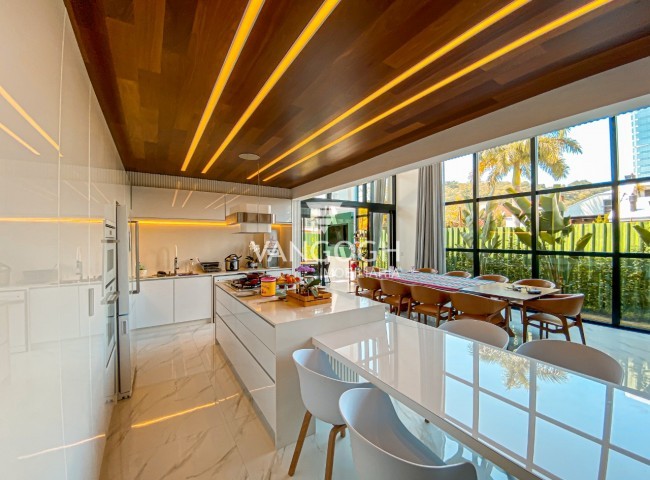 Casa em Condomínio 3 dormitórios Brava Horizontal, Praia Brava - Itajaí