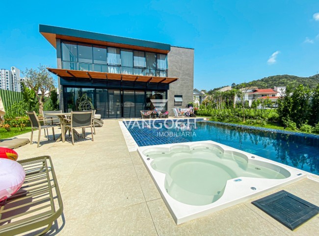 Casa em Condomínio 3 dormitórios Brava Horizontal, Praia Brava - Itajaí