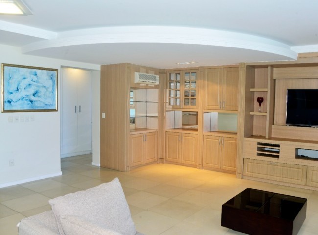 Apartamento 3 dormitórios Number One, Frente Mar - Balneário Camboriú