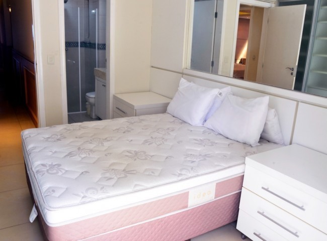 Apartamento 3 dormitórios Number One, Frente Mar - Balneário Camboriú