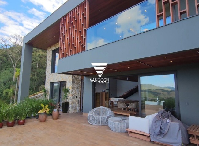 Casa em Condomínio 4 dormitórios Costa da Serra, Invernadinha - Rancho Queimado