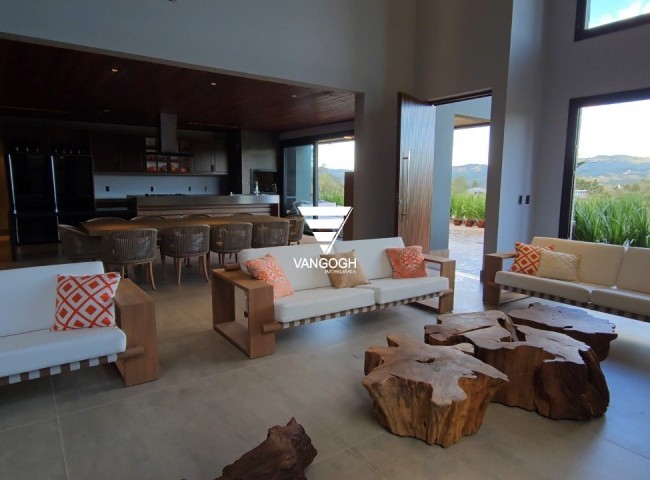 Casa em Condomínio 4 dormitórios Costa da Serra, Invernadinha - Rancho Queimado