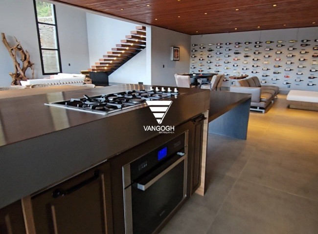 Casa em Condomínio 4 dormitórios Costa da Serra, Invernadinha - Rancho Queimado