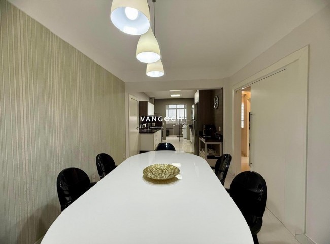 Apartamento 3 dormitórios Edifício Lago Moggiore