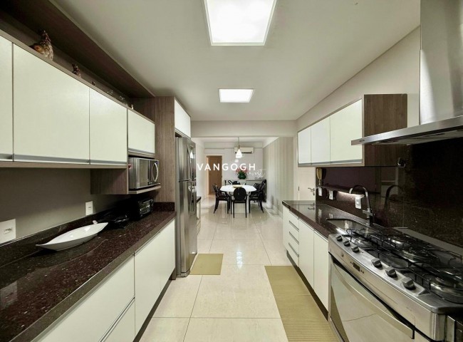 Apartamento 3 dormitórios Edifício Lago Moggiore